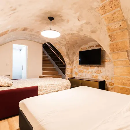 Loft 1 Bedroom Marais, Notre Dame Ac By Lcc Agency-2